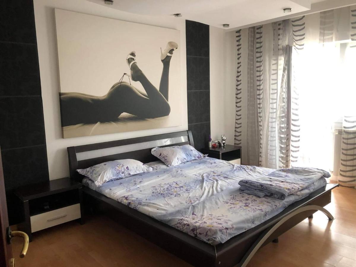 Apartament Apartment Ramnicu Valcea Exterior photo
