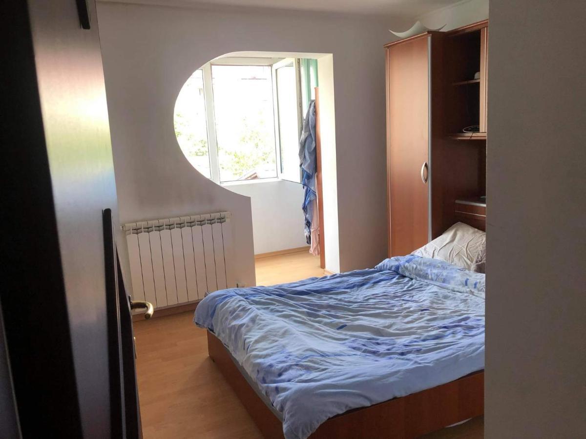 Apartament Apartment Ramnicu Valcea Exterior photo